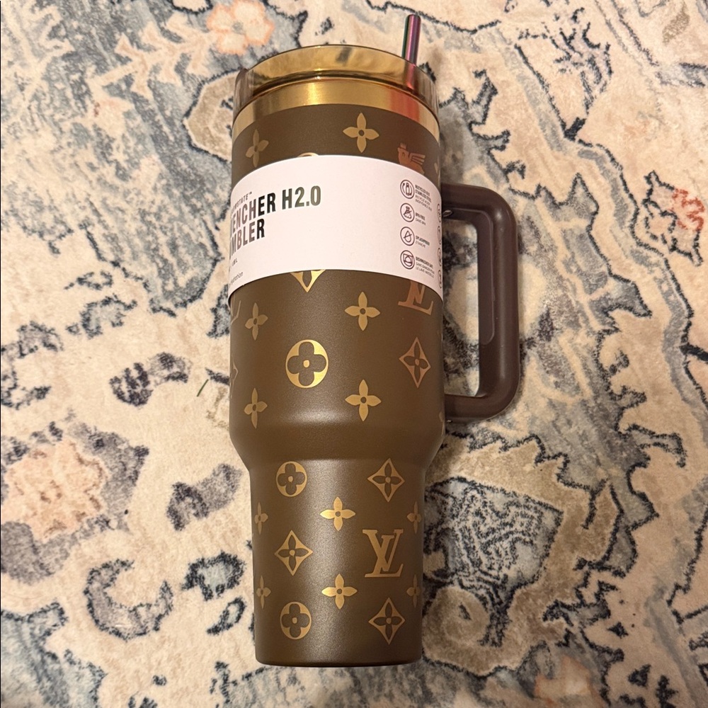 BRAND NEW Louis Vuitton Gold and Brown Tumbler